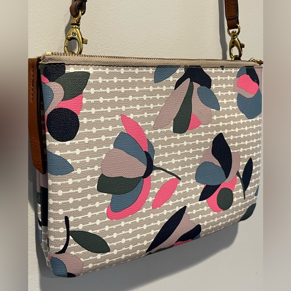 Fossil Devon Crossbody purse in HTF Floral pattern - Picture 4 of 10